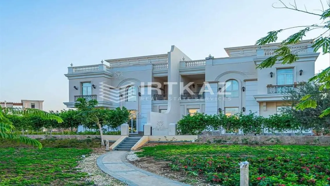 Luxury Apartment with Lake View for Sale