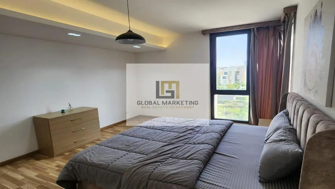 High-end furnished apartment for rent in Eastown
