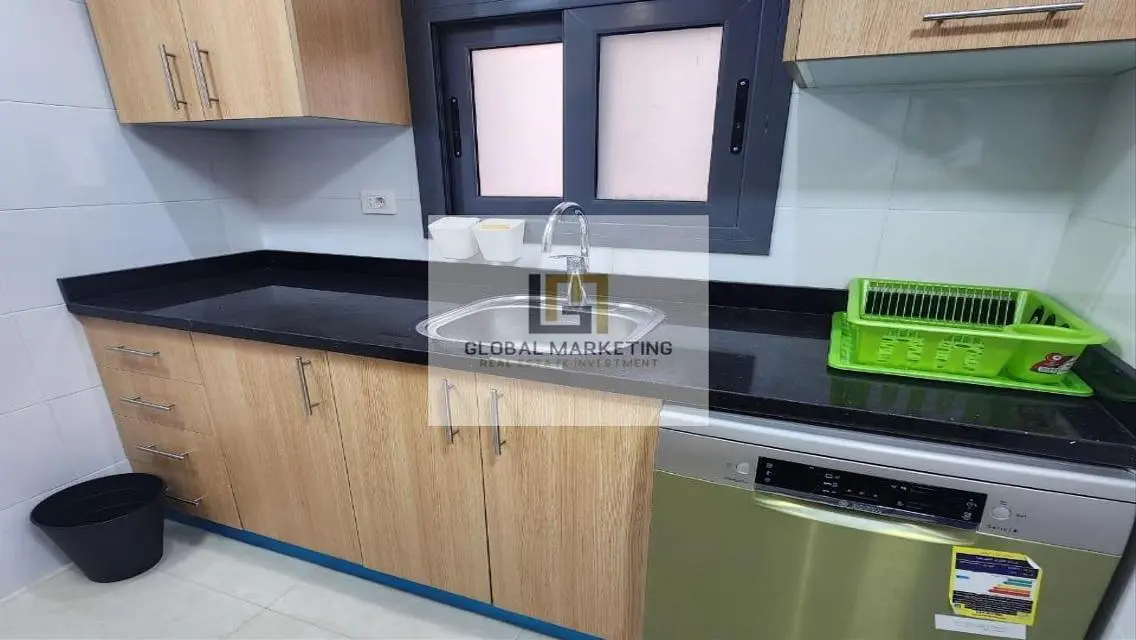 High-end furnished apartment for rent in Eastown