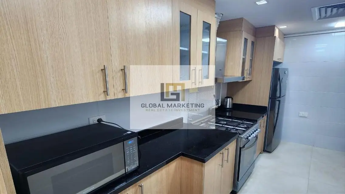 High-end furnished apartment for rent in Eastown