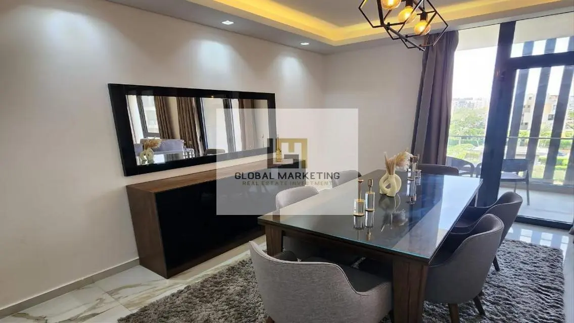 High-end furnished apartment for rent in Eastown
