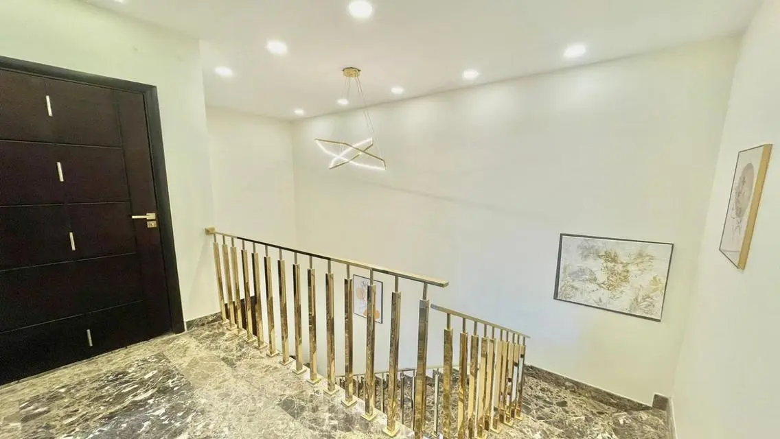 Super Lux Duplex Furnished for Rent in Eastown