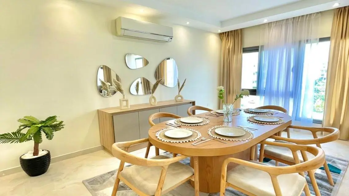 Super Lux Duplex Furnished for Rent in Eastown