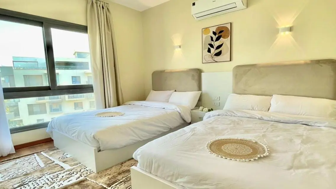 Super Lux Duplex Furnished for Rent in Eastown
