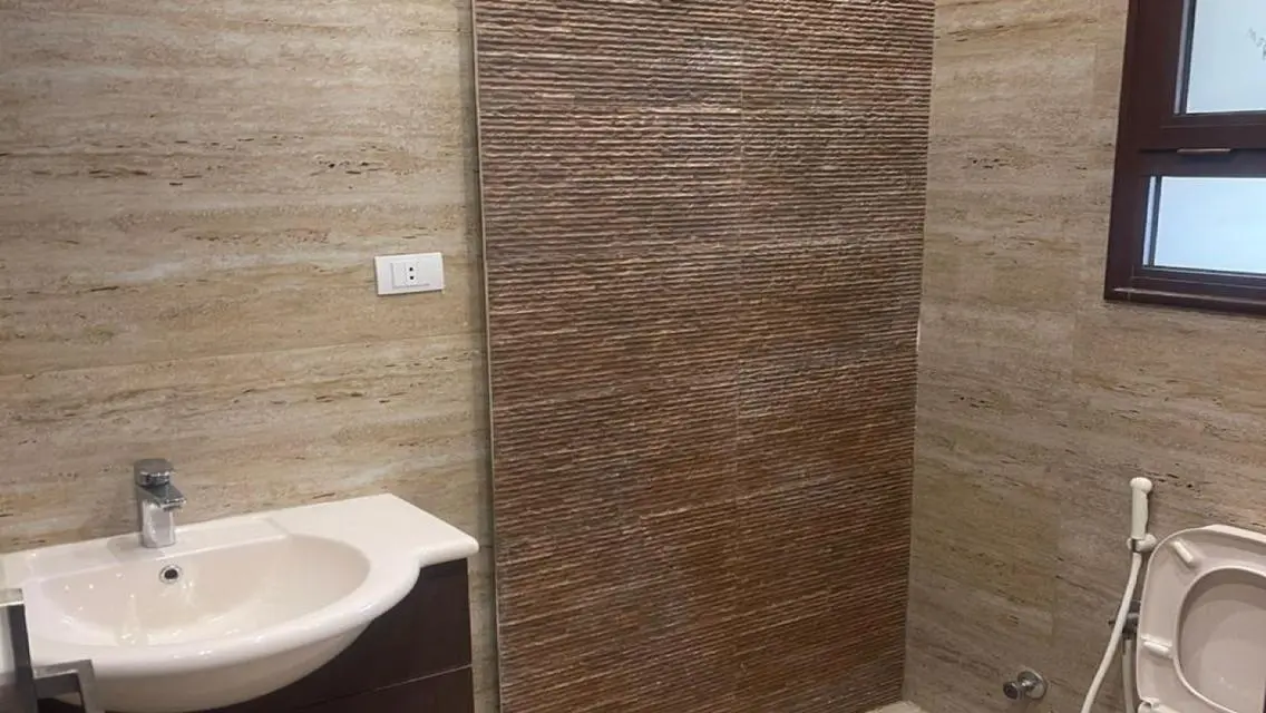 Twin house with acs for rent in Mivida Compound