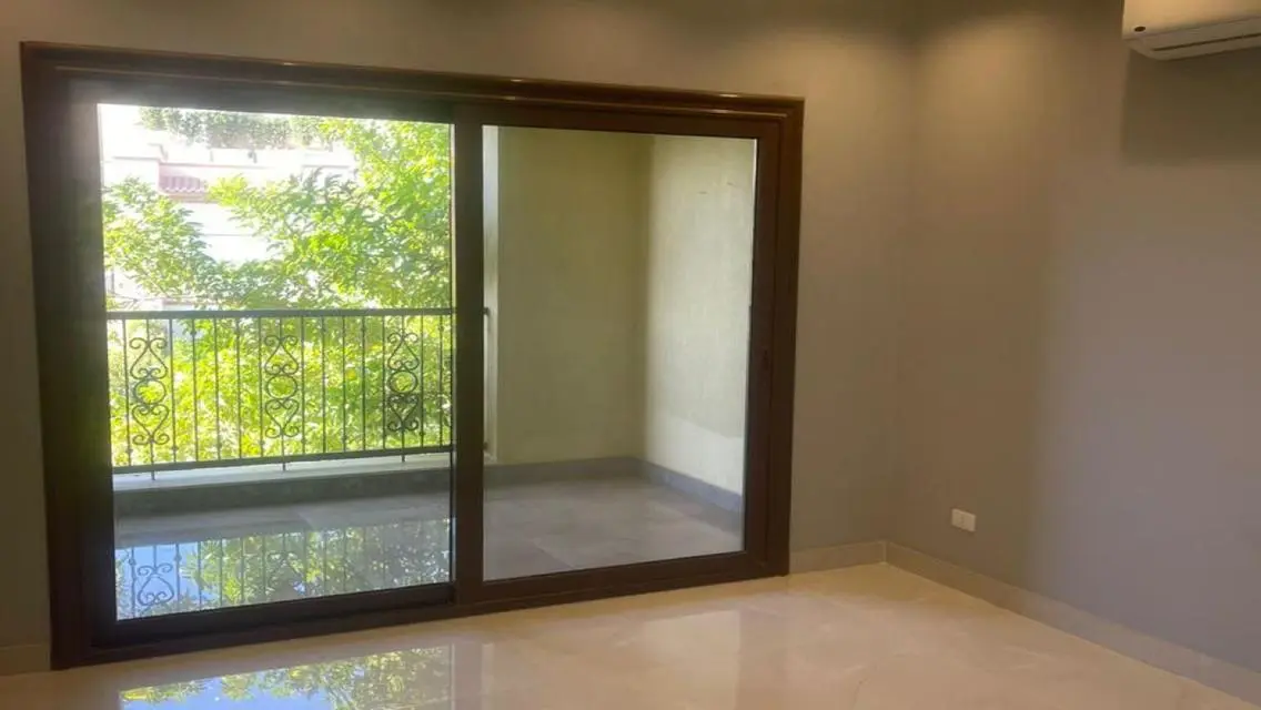 Twin house with acs for rent in Mivida Compound