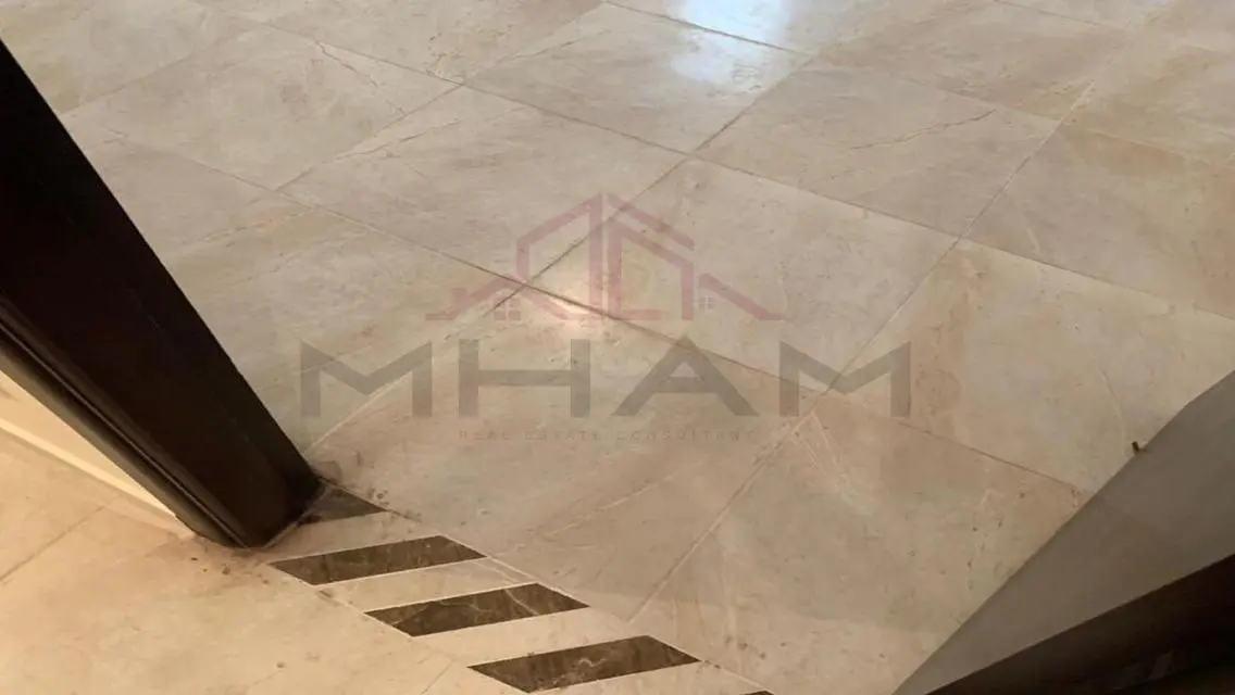 شقه 250م للايجار تشطيب سوبر لوكس فى النرجس عمارات