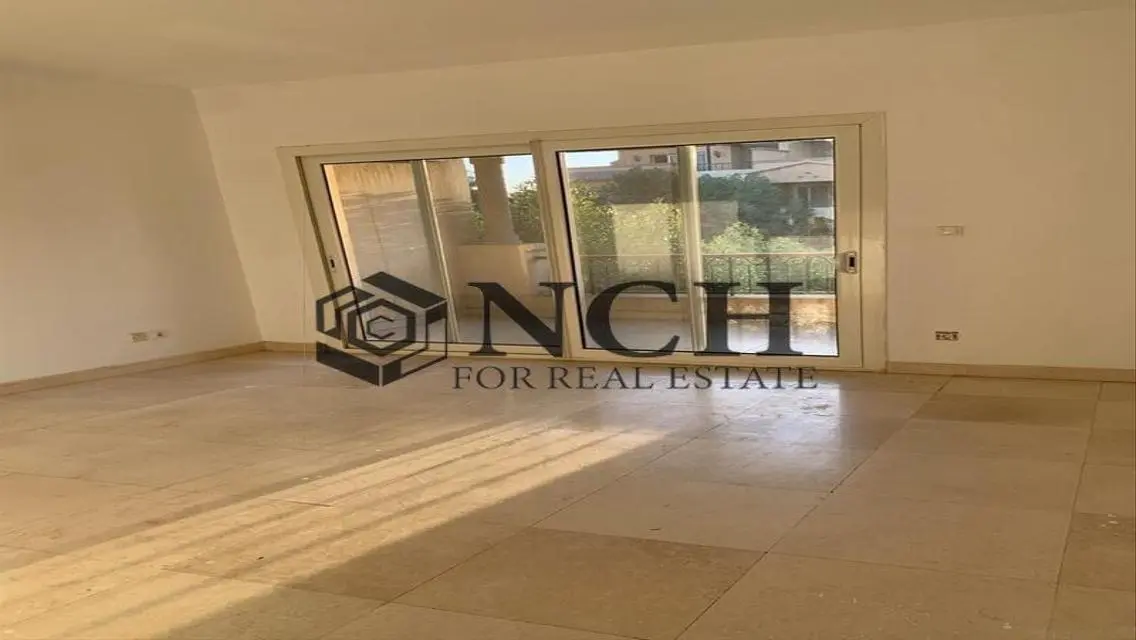 LUXURIOUS TWINHOUSE 315M FOR RENT, KITCHEN AND ACS