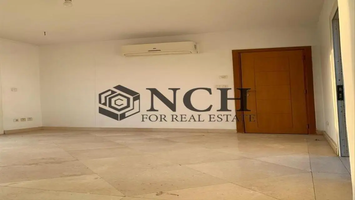 LUXURIOUS TWINHOUSE 315M FOR RENT, KITCHEN AND ACS