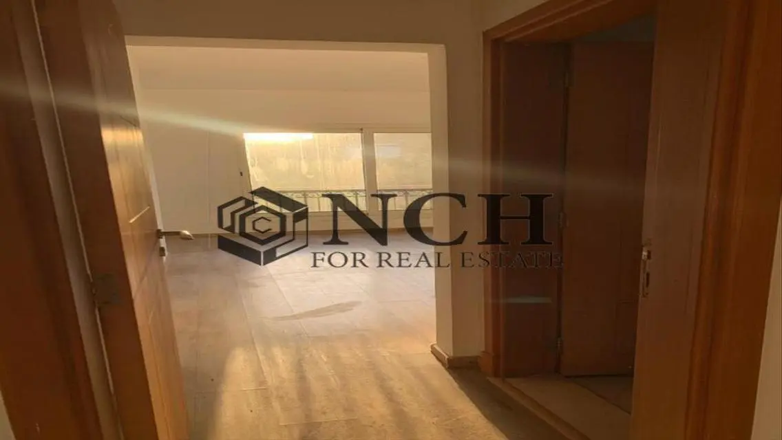 LUXURIOUS TWINHOUSE 315M FOR RENT, KITCHEN AND ACS