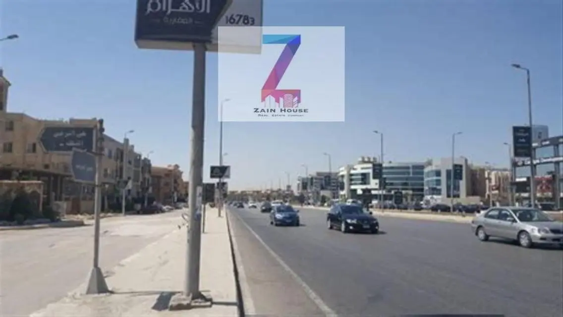 ڤيلا كاملة التجمع الخامس ع شارع رئيسي بالحي الثاني