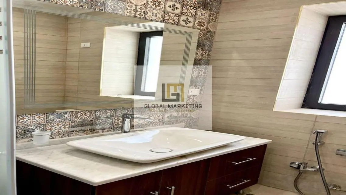 Modern furnished apartment for rent in Lake View