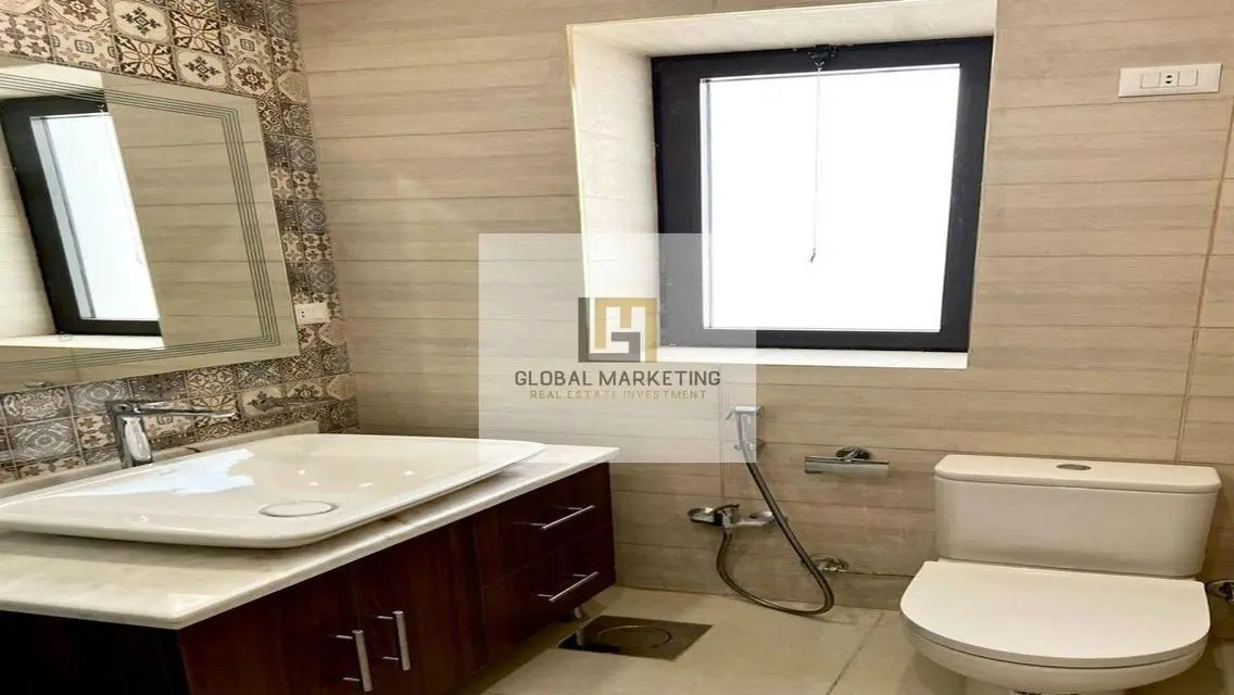 Modern furnished apartment for rent in Lake View