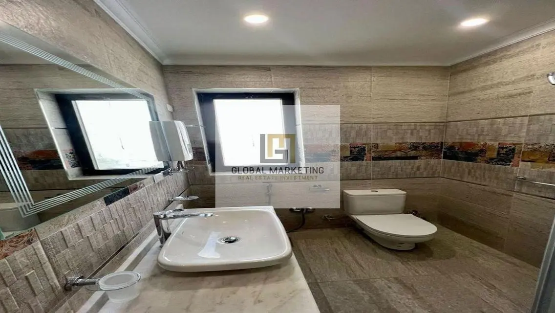Modern furnished apartment for rent in Lake View