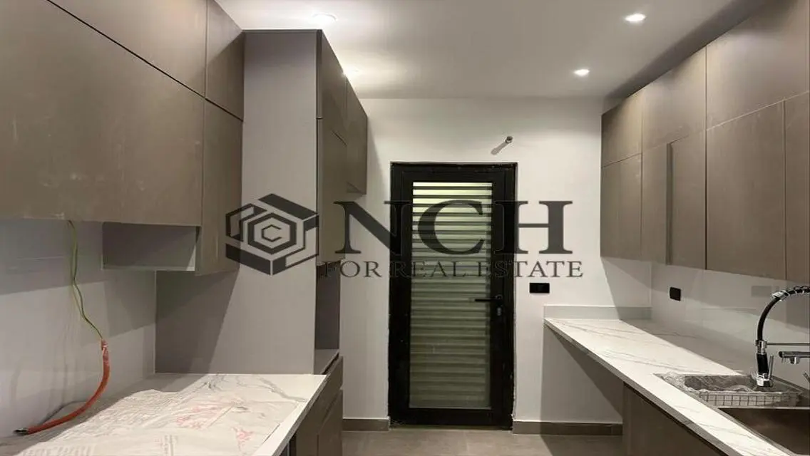 AMAZING APT GARDEN WZ PRIVATE POOL RENT, SUPER LUX