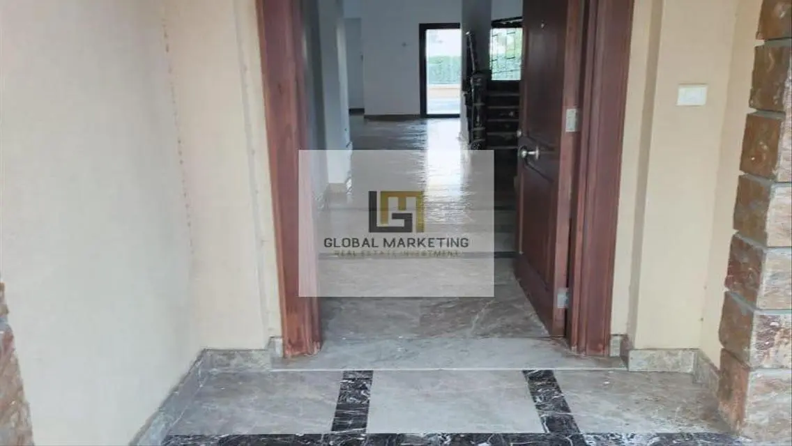 Independent villa for rent in Mivida Emaar