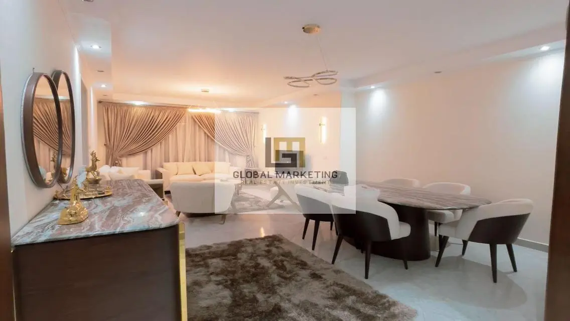 Fully furnished apartment for rent in Eastown