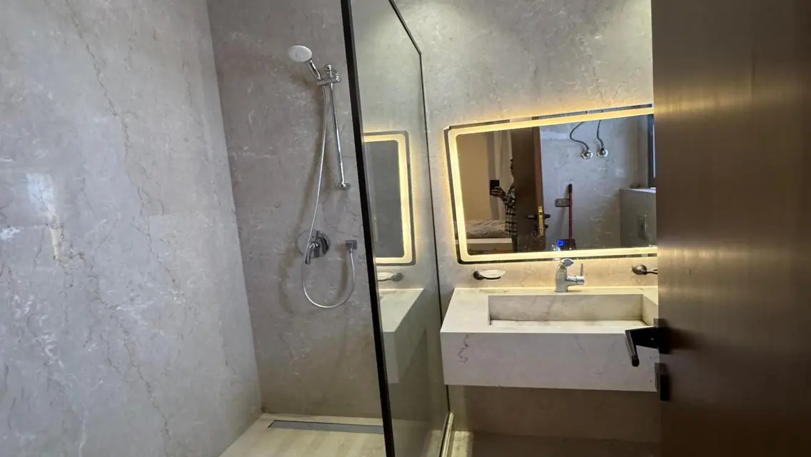 Super Lux Furnished Apartment for Rent in Eastown