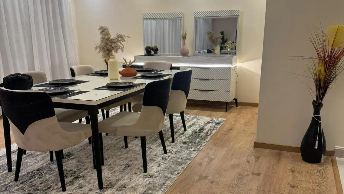 Super Lux Furnished Apartment for Rent in Eastown