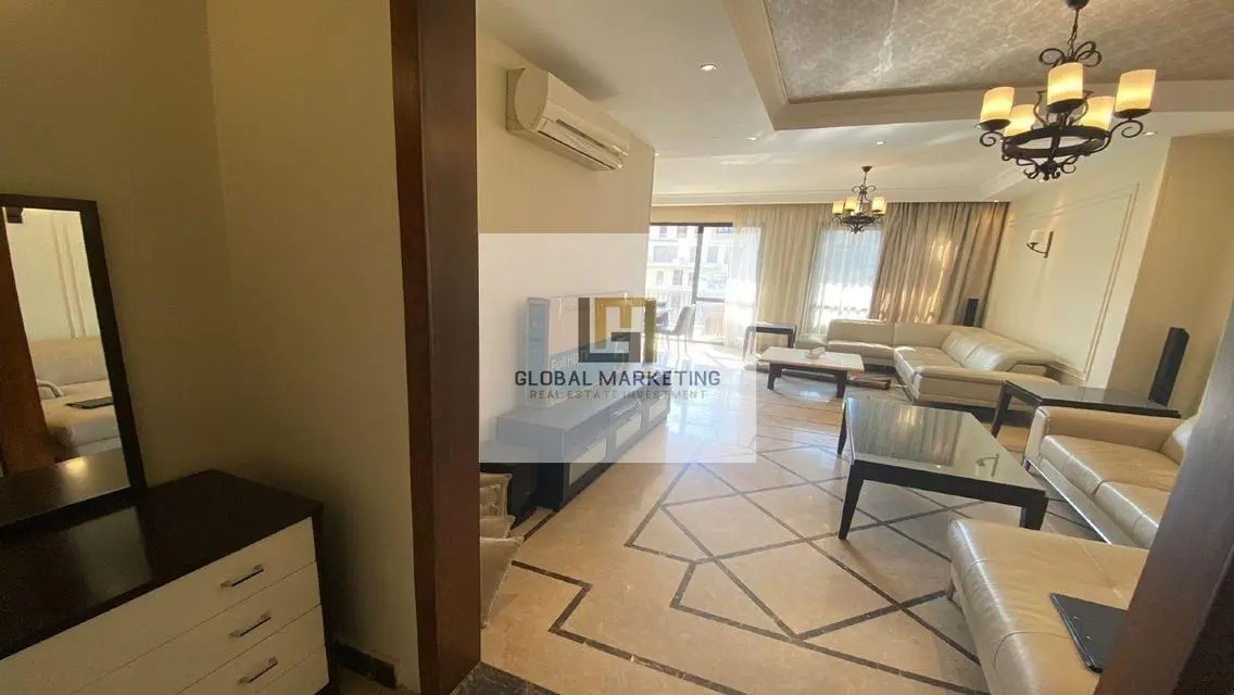 Modern furnished apartment for rent in Eastown
