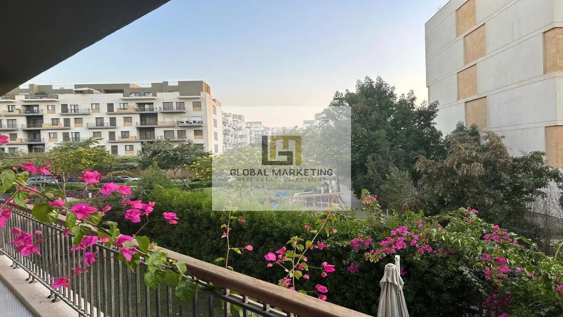 Semi-furnished apartment for rent in Eastown