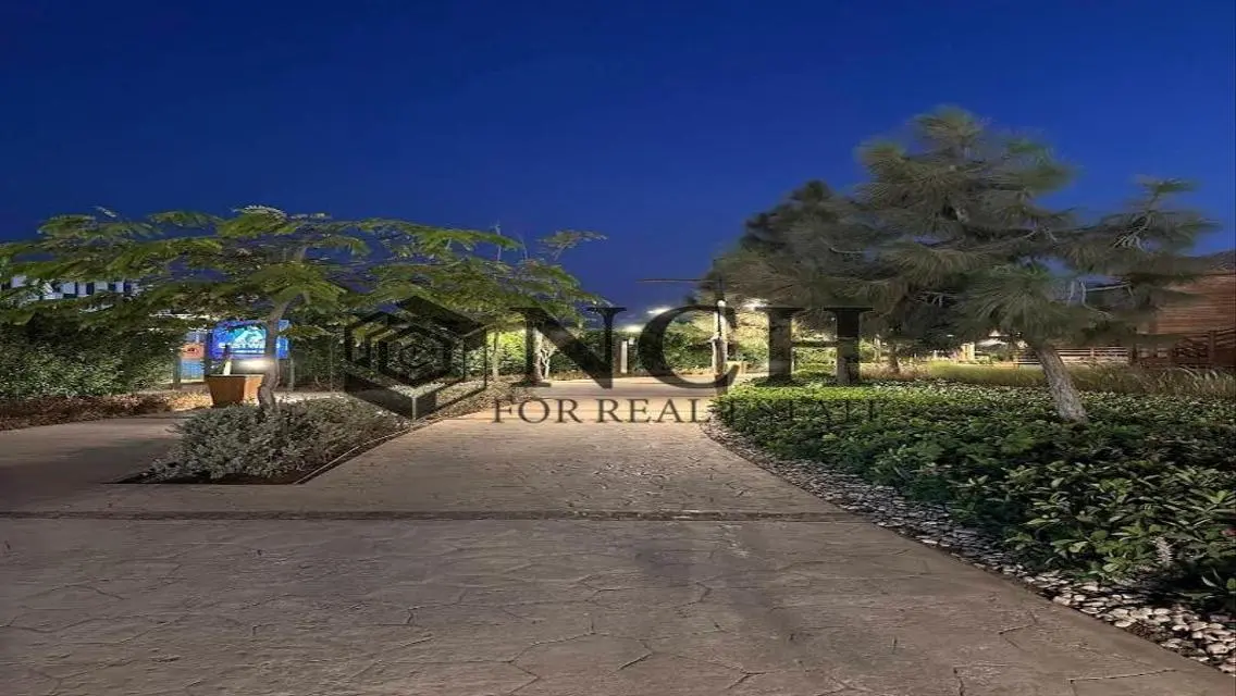 Duplex 234 SQM-View WIDE Garden -Sale- Hyde Park