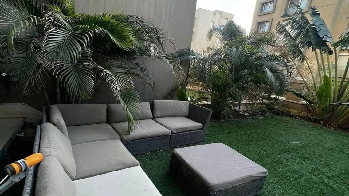 Ground  with garden furnished for rent 