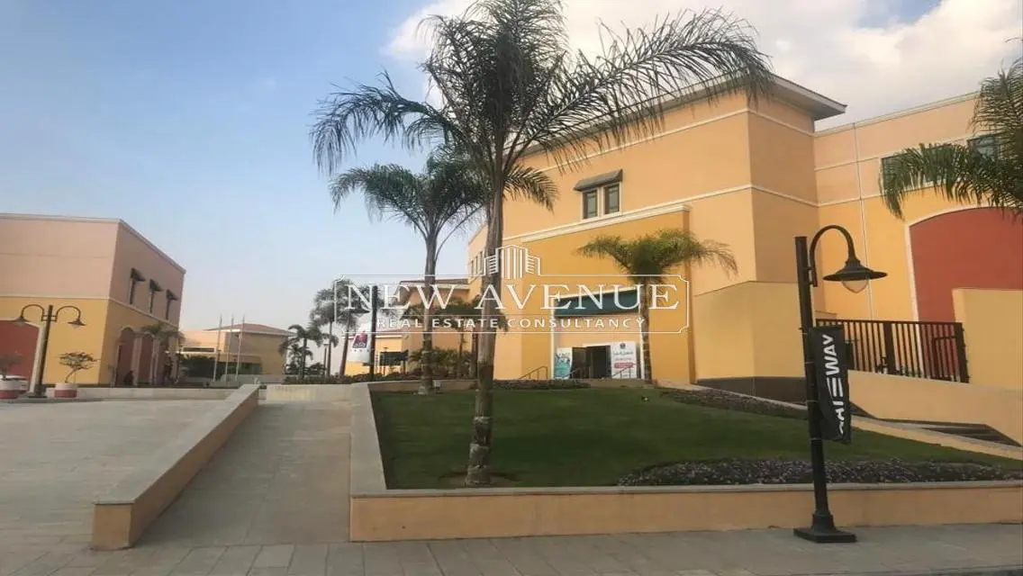 عيادة للايجار متشطبة بالكامل بالتكيفات في الرحاب