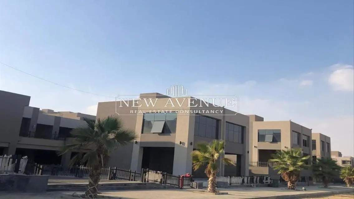 Ready to move retail 95m in VGK with outdoor 45m