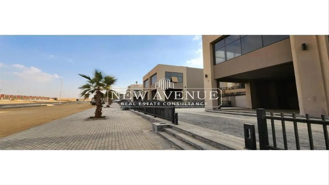 Ready to move retail 95m in VGK with outdoor 45m