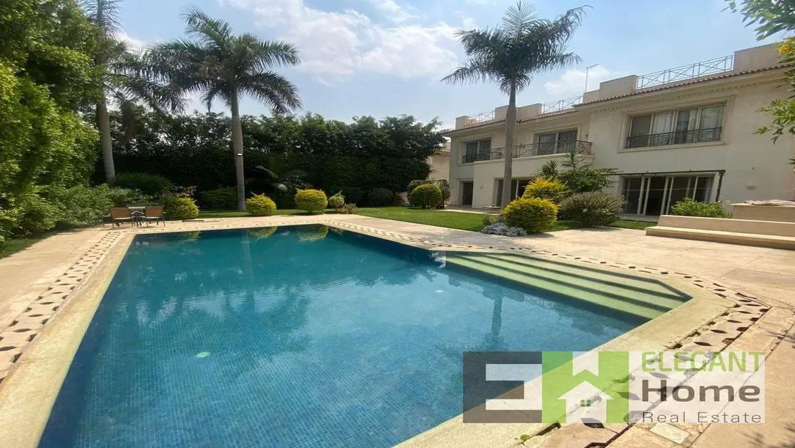 Luxury Villa with 4000 sqm and Complete Amenities