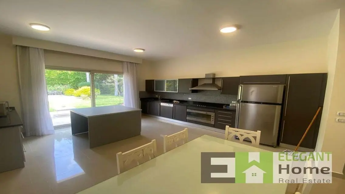 Luxury Villa with 4000 sqm and Complete Amenities