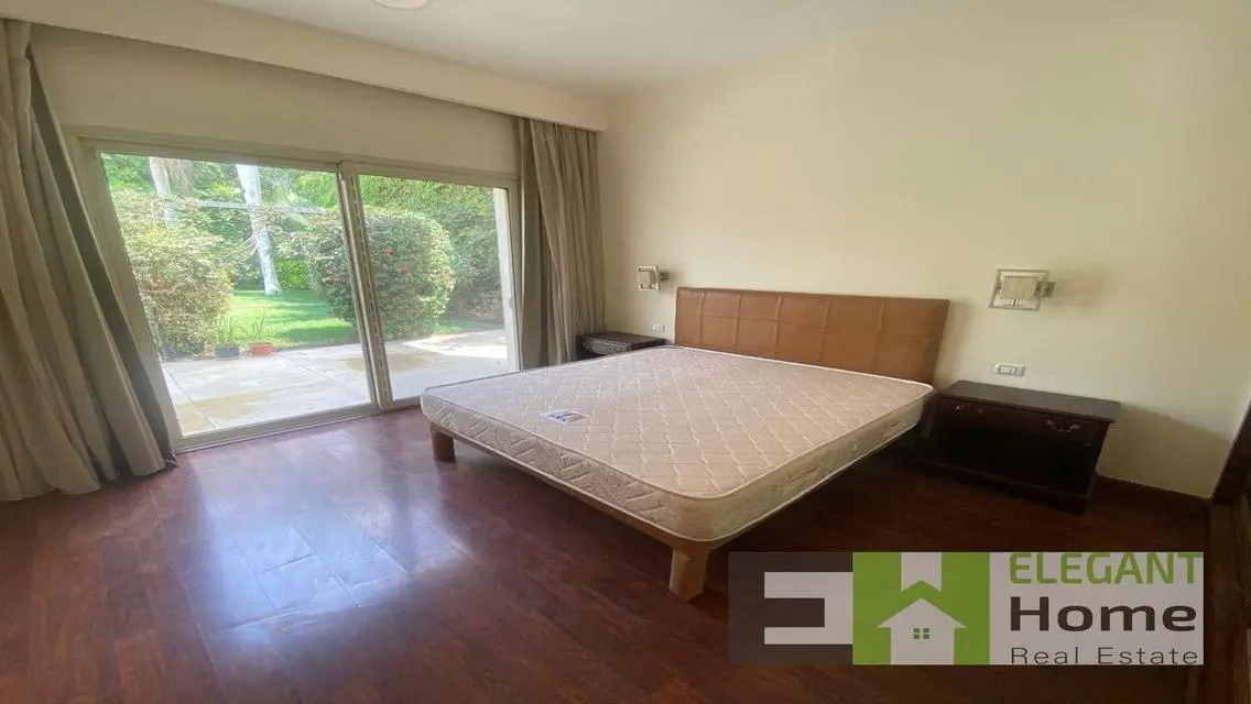 Luxury Villa with 4000 sqm and Complete Amenities