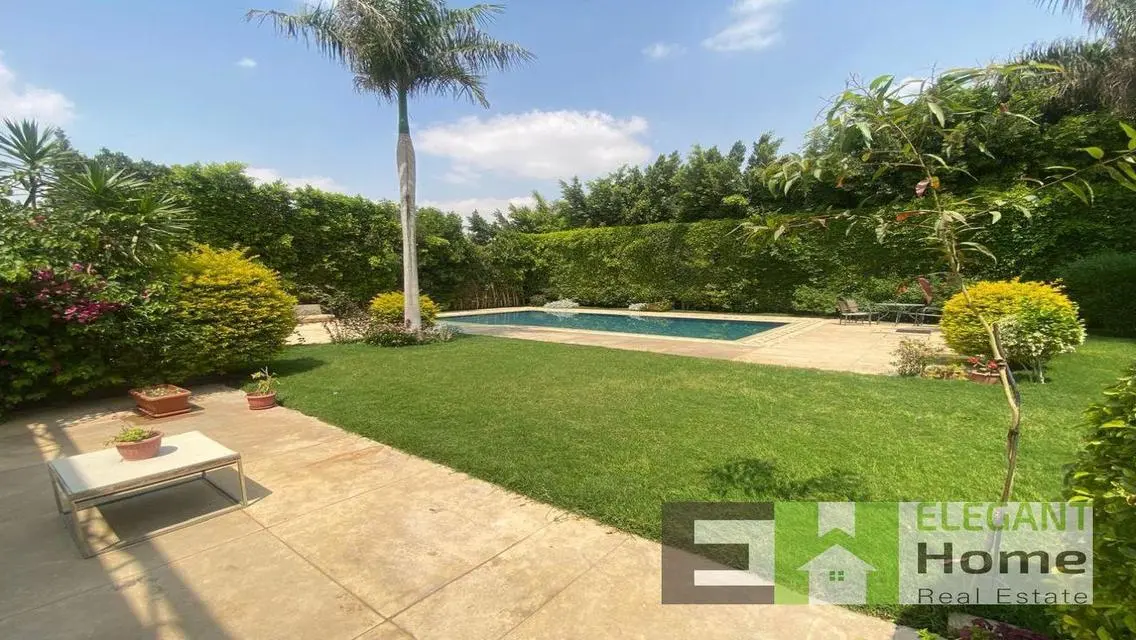 Luxury Villa with 4000 sqm and Complete Amenities