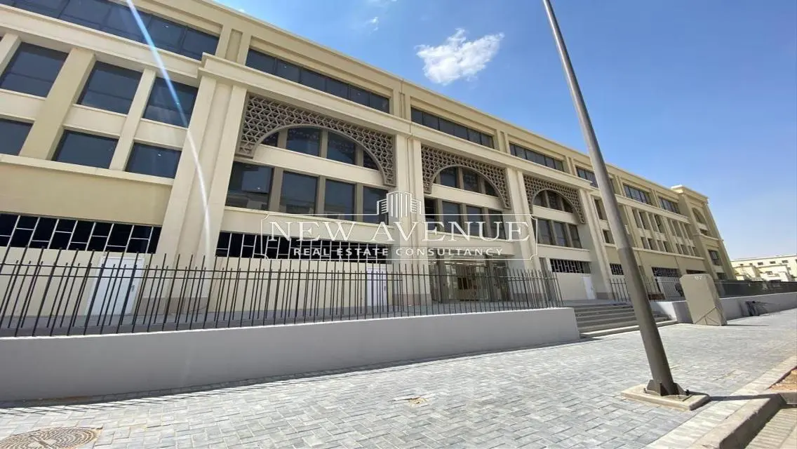 Office 93m for rent at Mivida for rent