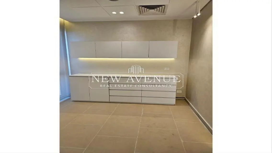 Fully finished clinic 136m at Beverly Hills - Rent