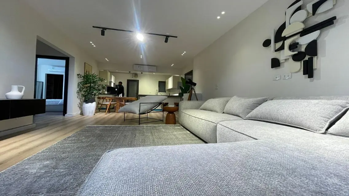 Ground with garden furnished for rent in lake view