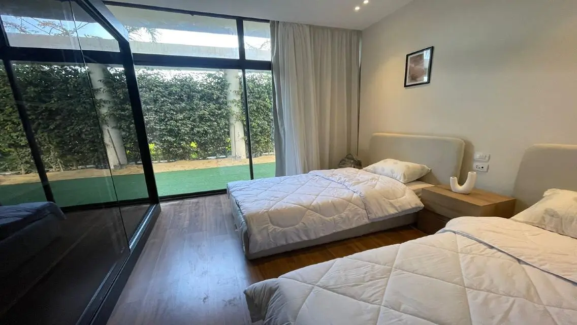 Ground with garden furnished for rent in lake view
