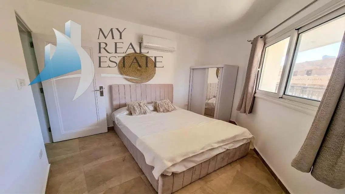Newly furnished 1 bedroom apartment in Selena Bay
