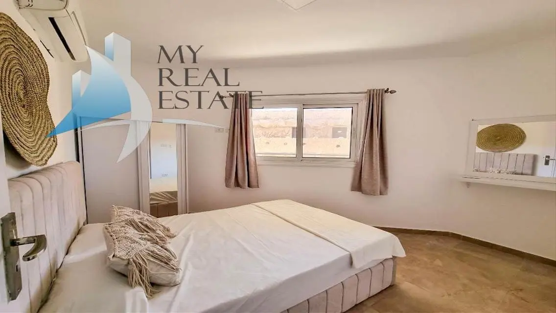 Newly furnished 1 bedroom apartment in Selena Bay