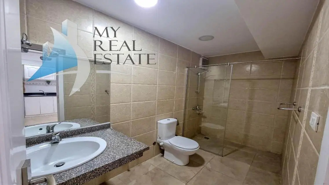 Newly furnished 1 bedroom apartment in Selena Bay