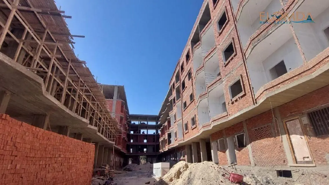 كمبوند Grand Rock على الممشى السياحى- تقسيط 4 سنين