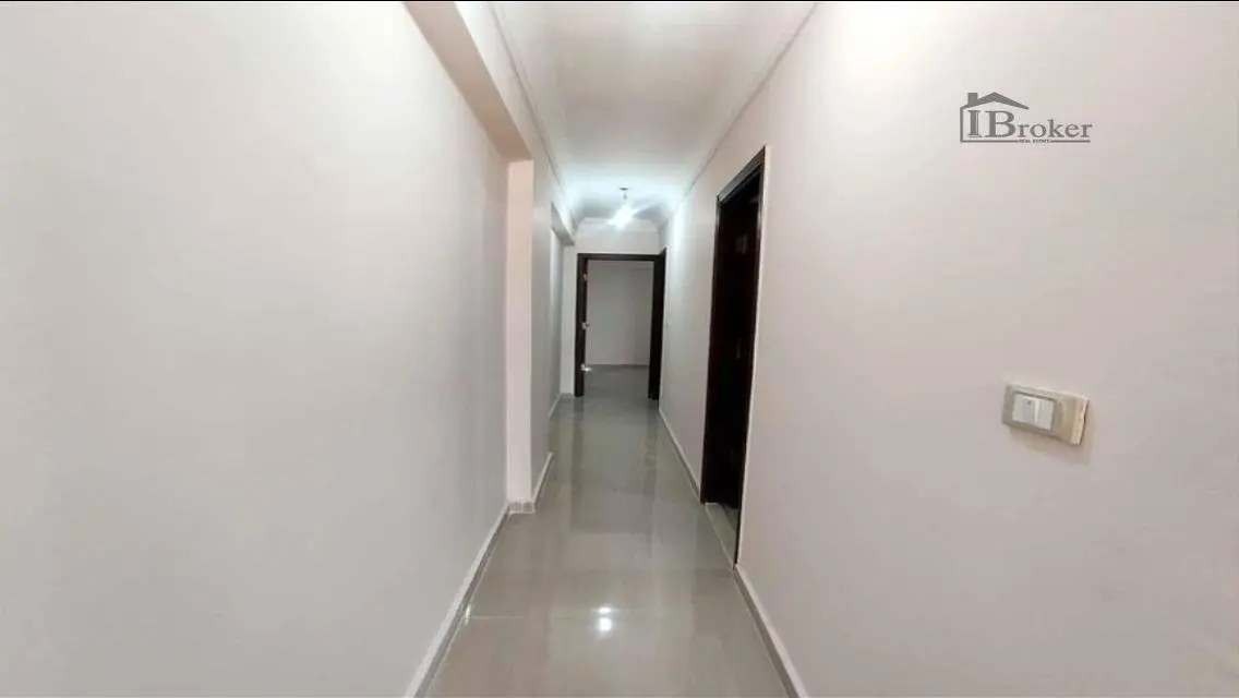 For rent Sidi Gaber (120m) steps from Abu Qir.