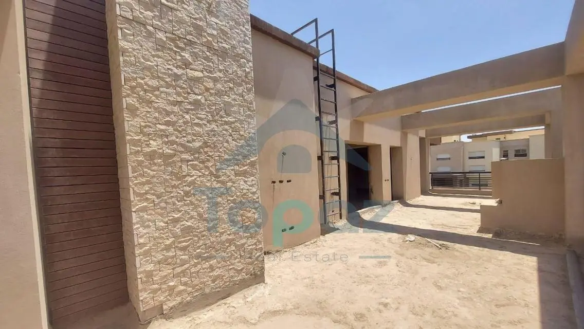 تاون هاوس لاند سكيب فيو ميديل للبيع ب نيو جيزة