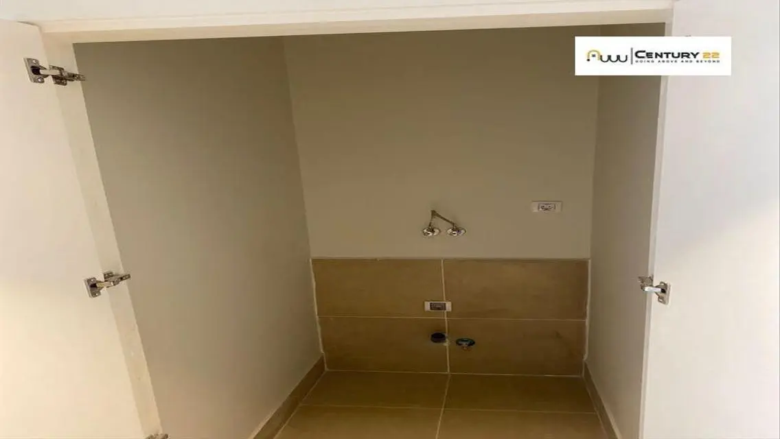 Apartment for rent with kitchen, Mivida Avenues Co