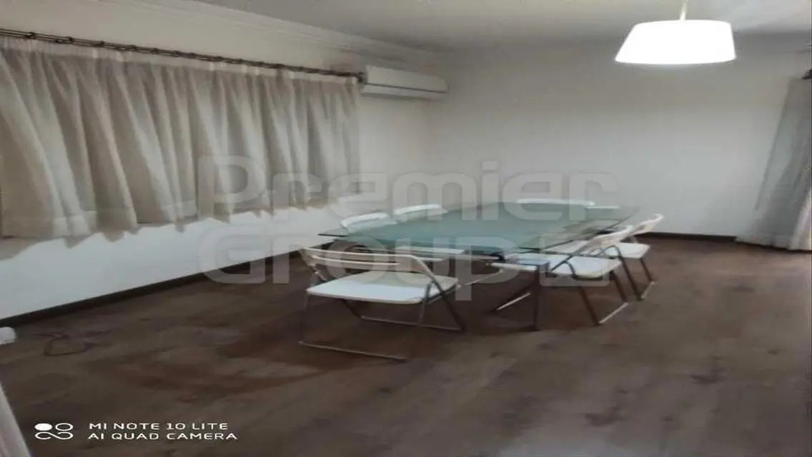 Spacious Apartment with Study Room in the Heart of the City