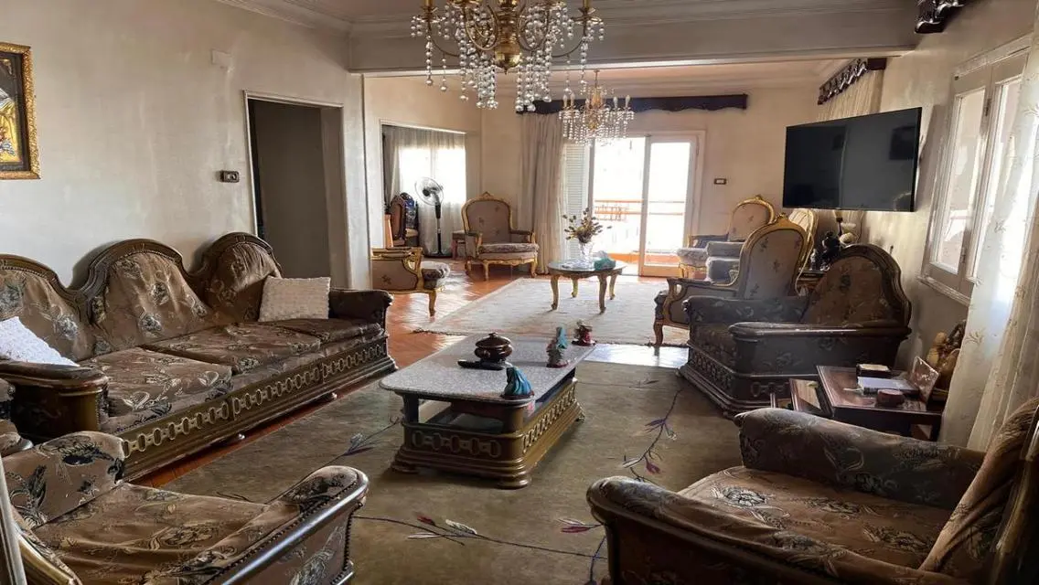 Apartment 190m 3 rooms on Nasr Road in Nasr City