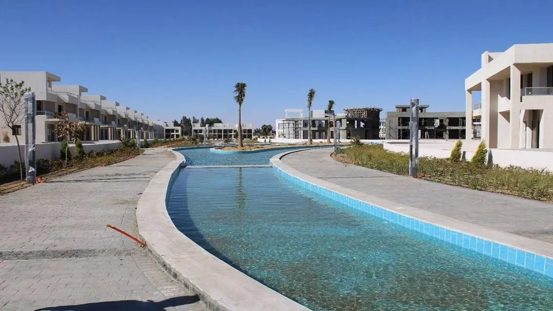 فيلا مميزة بمساحة واسعة في Lake West - القاهرة الجديدة