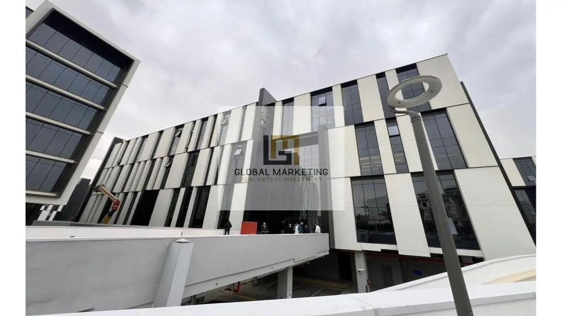Office 190m for Rent in Hyde Park Fully Finished