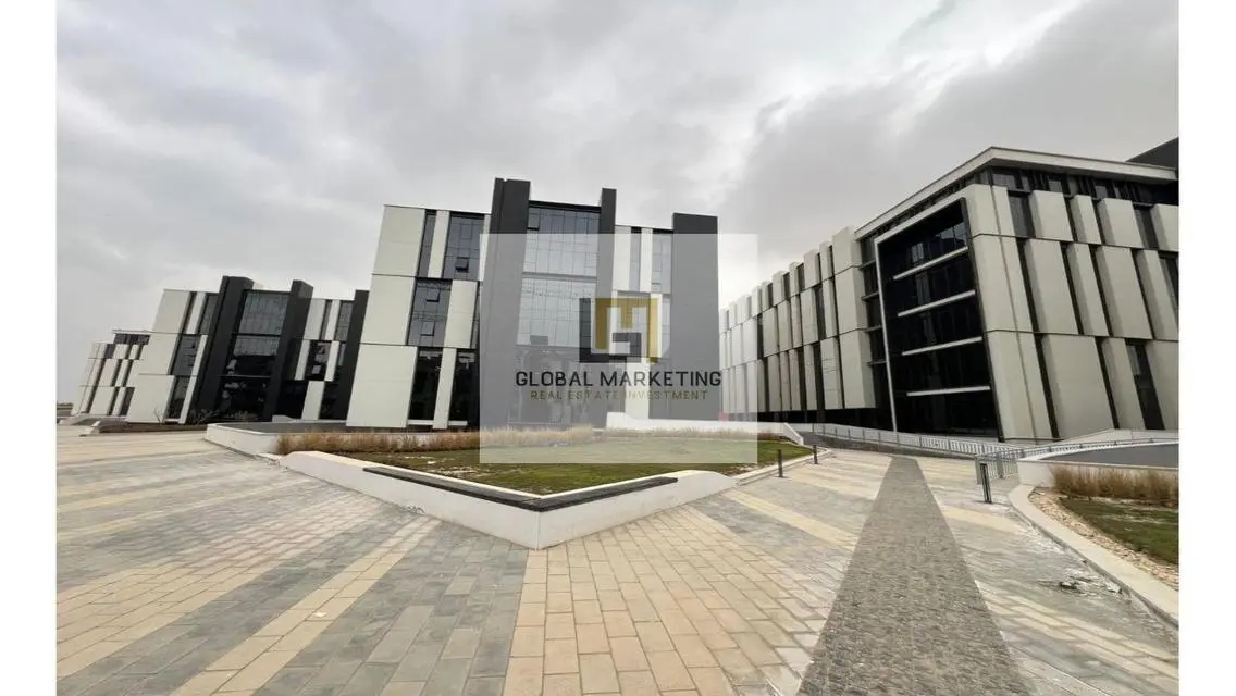Office 190m for Rent in Hyde Park Fully Finished